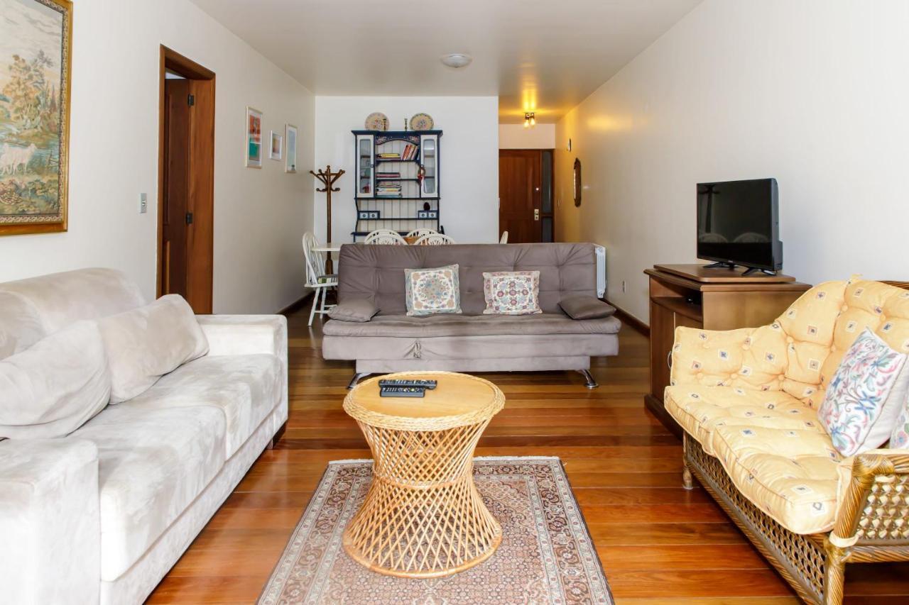 Apartamento Amplo E Aconchegante Na Av Das Hortencias No Centro De Gramado Esterno foto