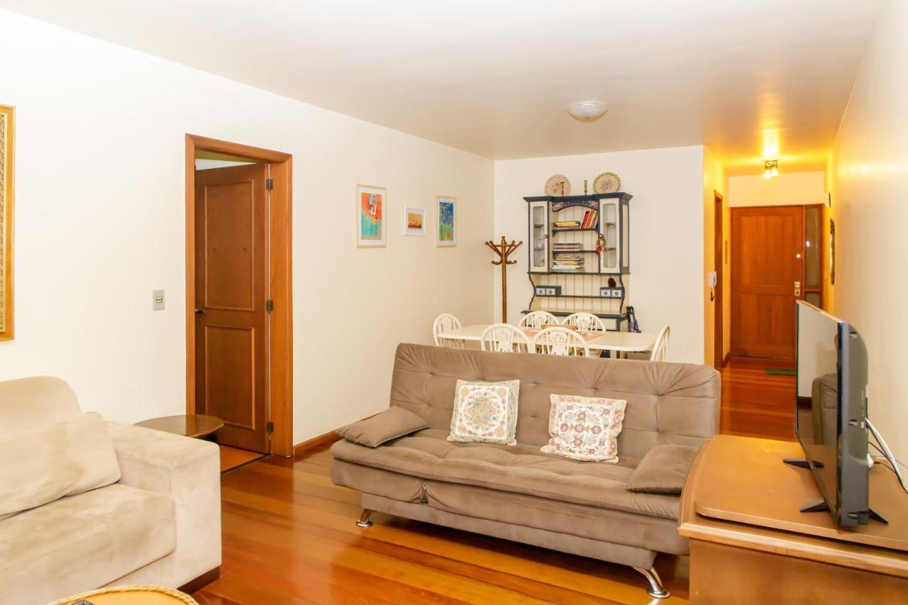 Apartamento Amplo E Aconchegante Na Av Das Hortencias No Centro De Gramado Esterno foto